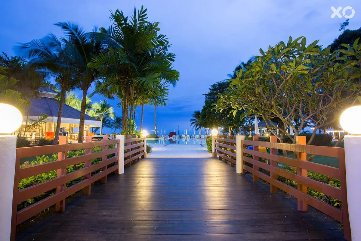 Novotel Rayong Rim Pae Resort Hotel