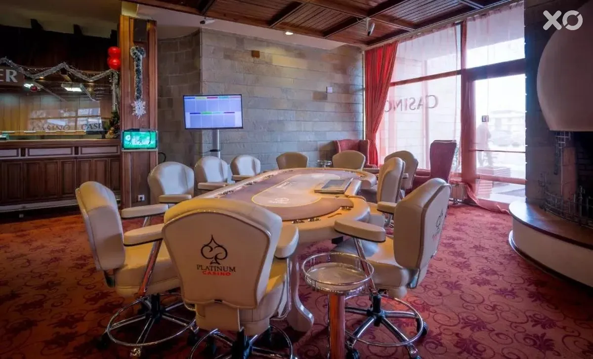 Platinum Hotel & Casino