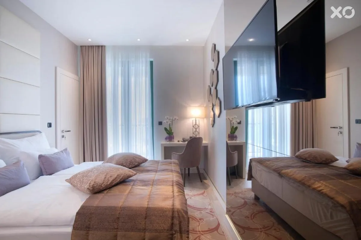 Riva Hotel