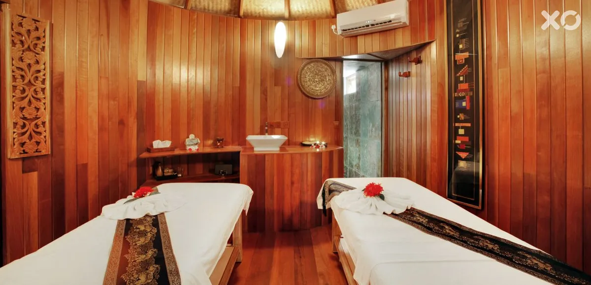 Nika Island Resort
