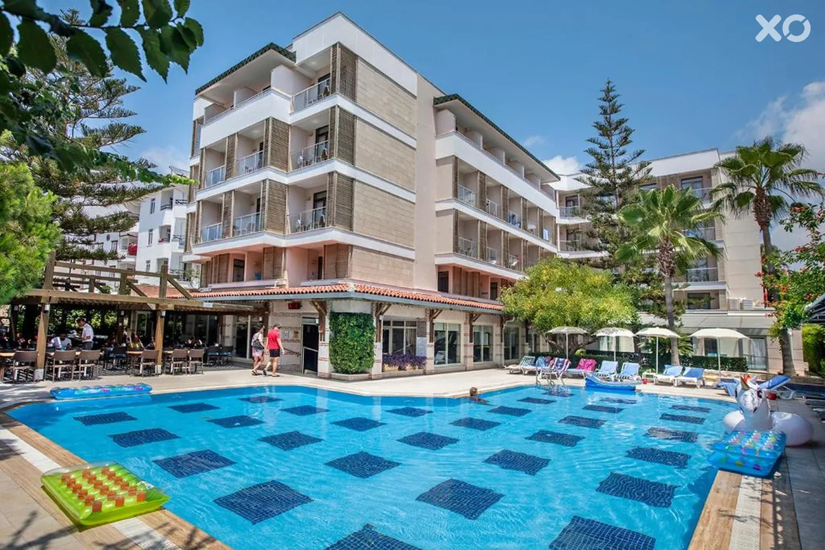 Trendy Side Beach Hotel