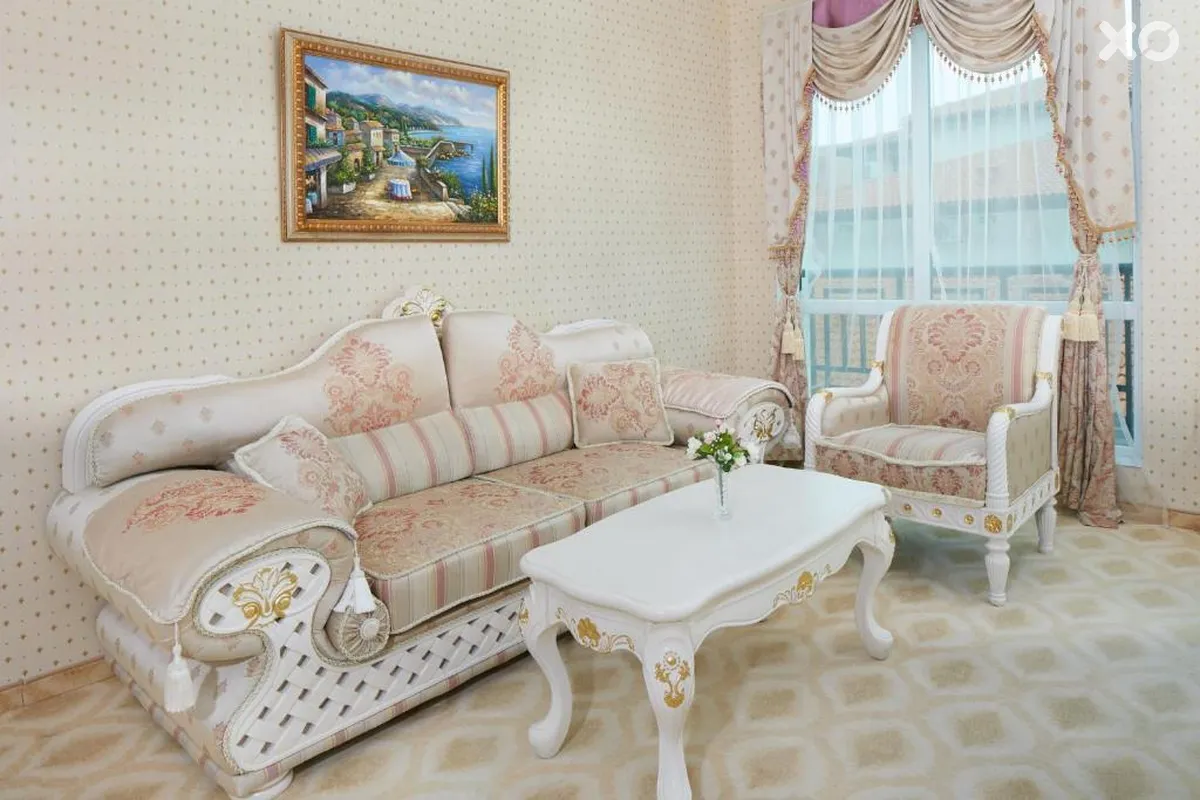 Amore Beach Hotel