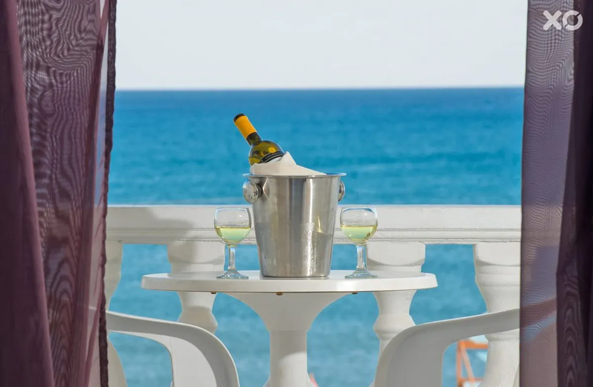 California Beach Hotel