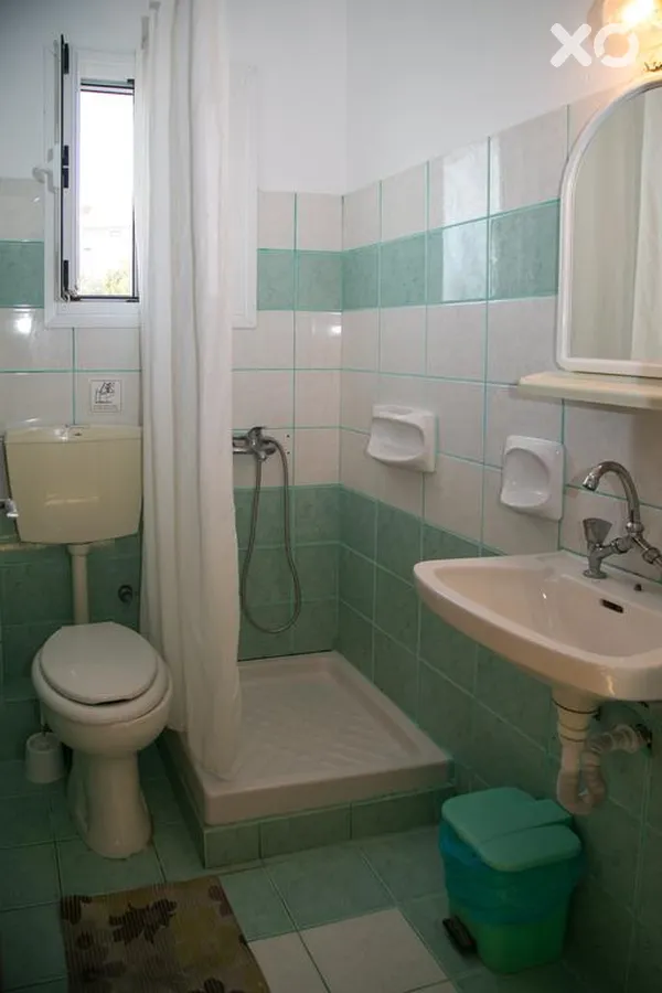 Kouros Apartments & Studios