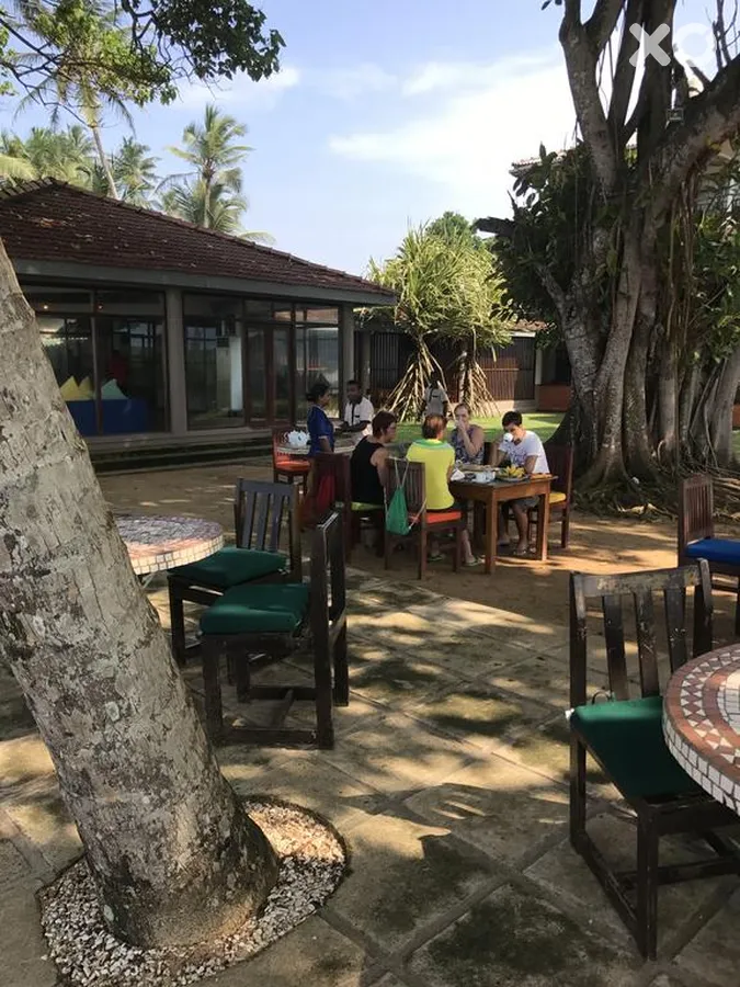 Sri Gemunu Beach Resort