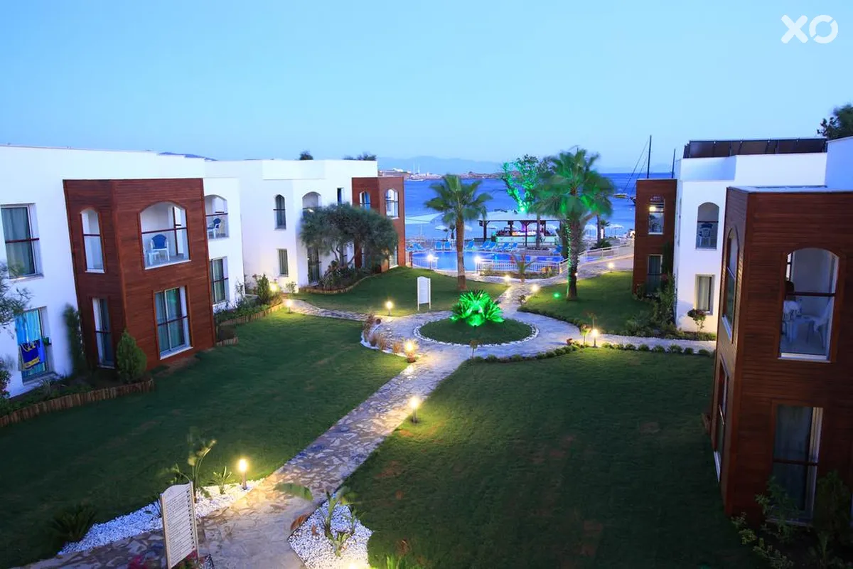 Costa Luvi Hotel