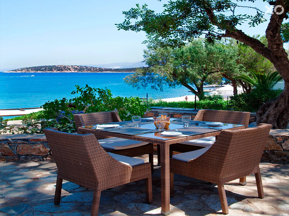 Minos Beach Art Hotel