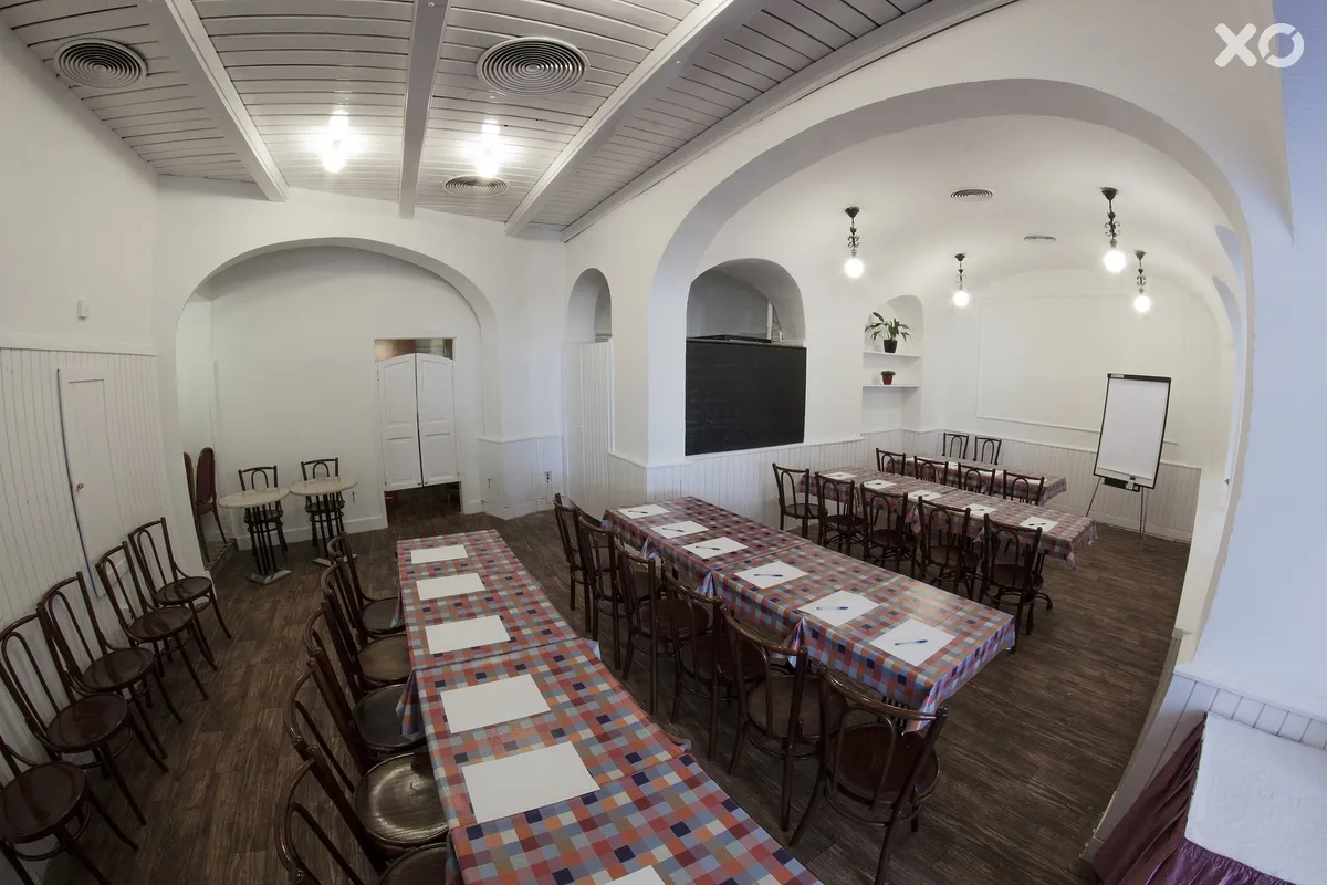 City Hotel Pilvax