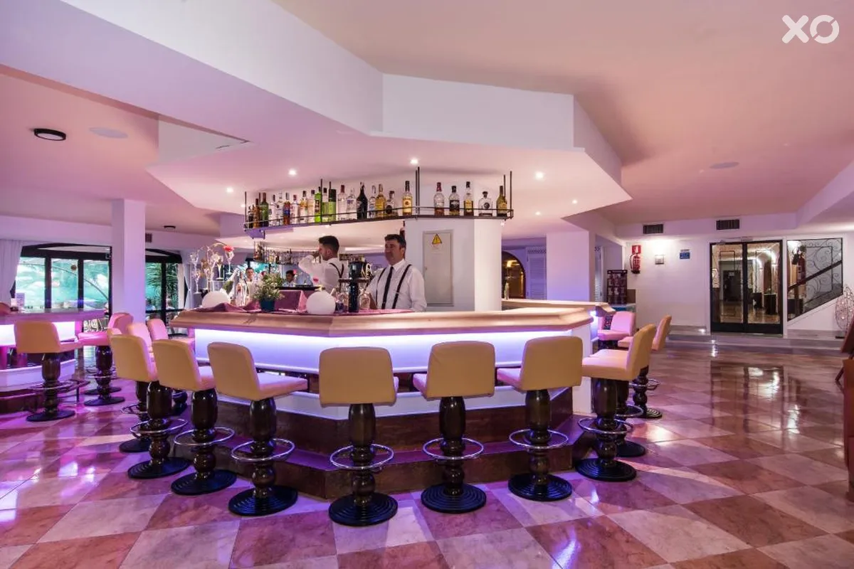 Na Taconera Hotel