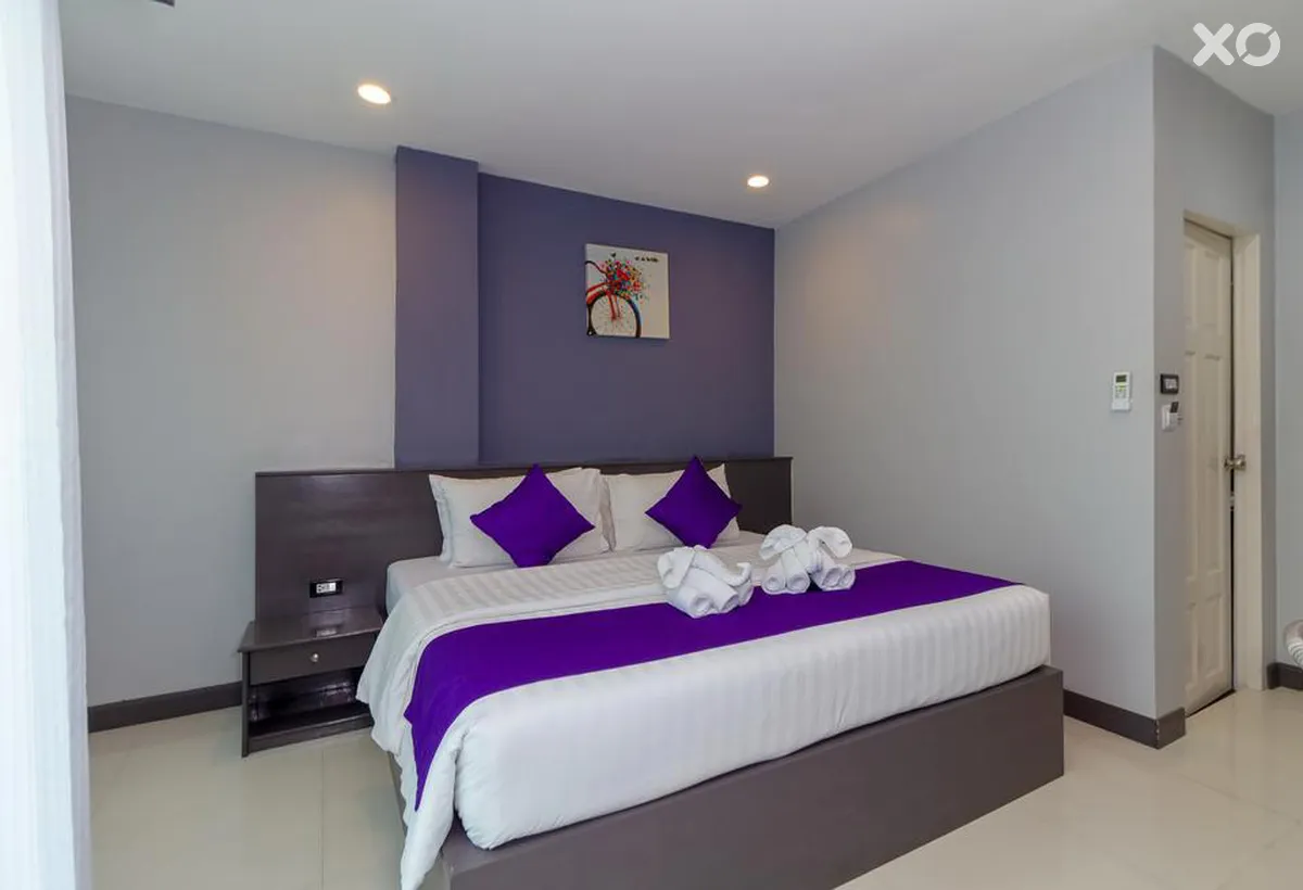 Modern Living Hotel