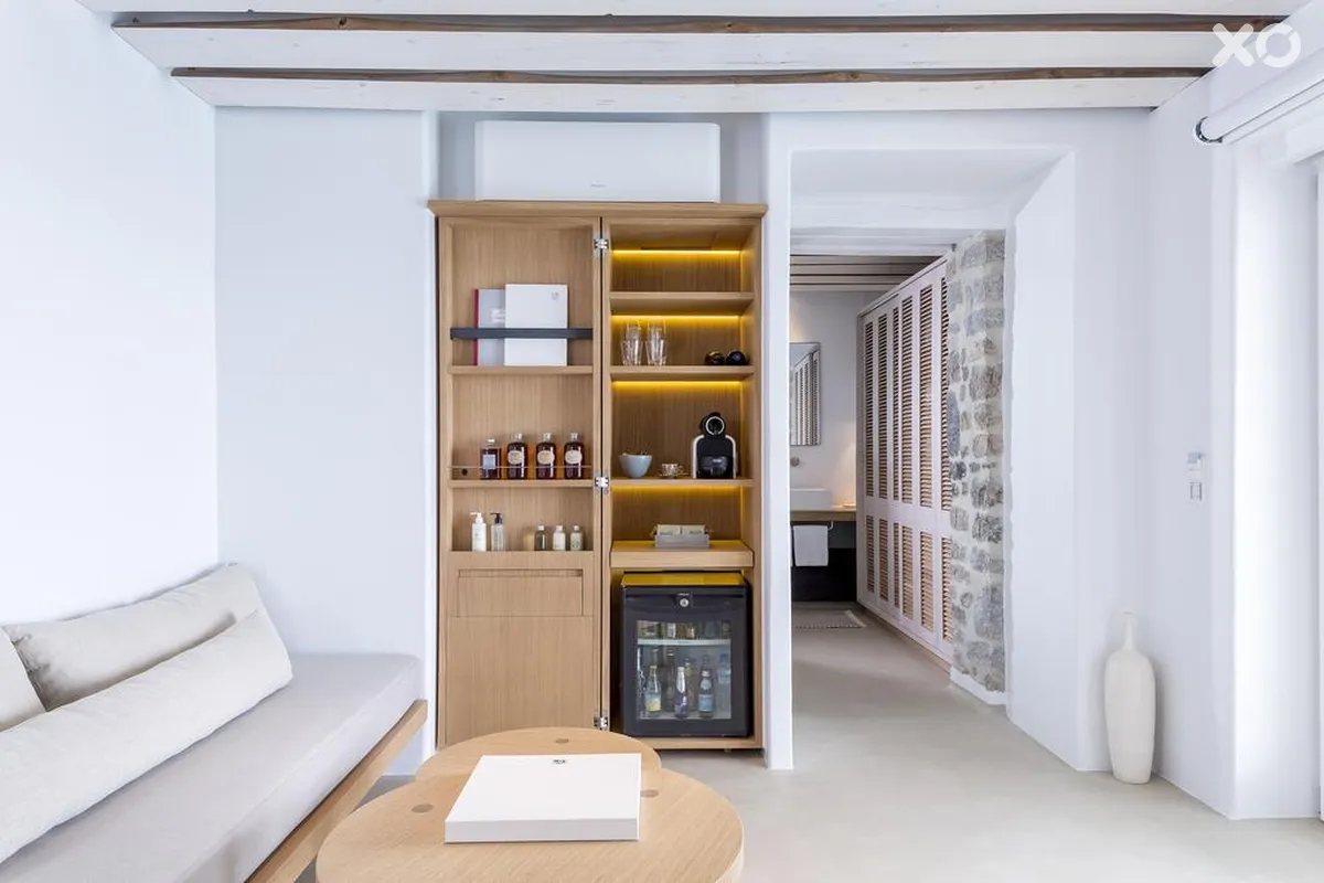 Bill & Coo Suites And Lounge