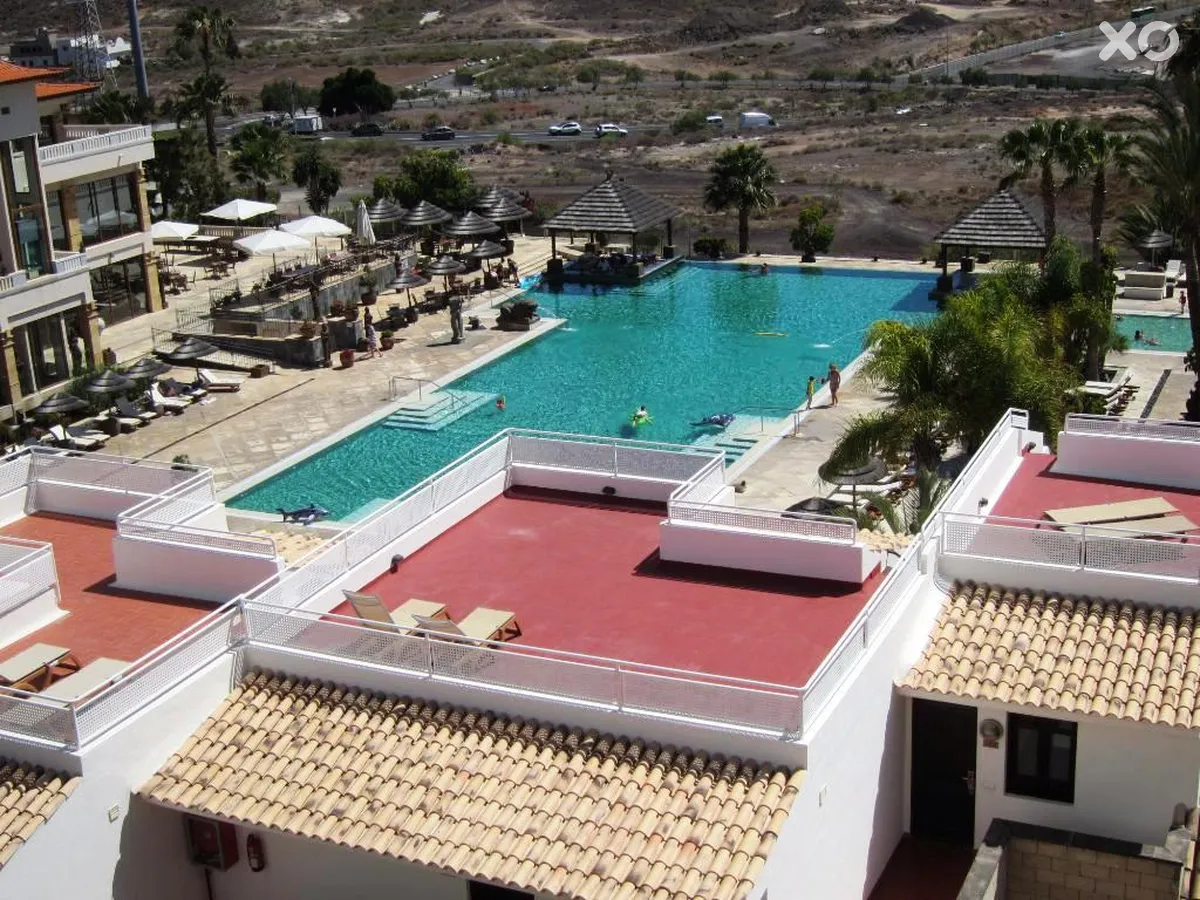 Regency Country Club Apartments & Suites