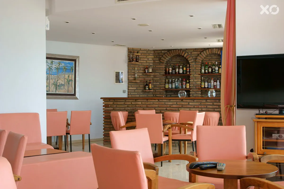 Oasis Hotel