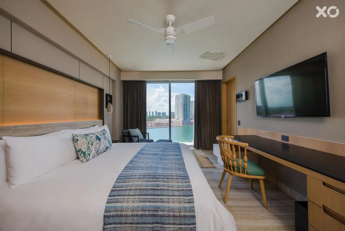 Renaissance Cancun Resort & Marina