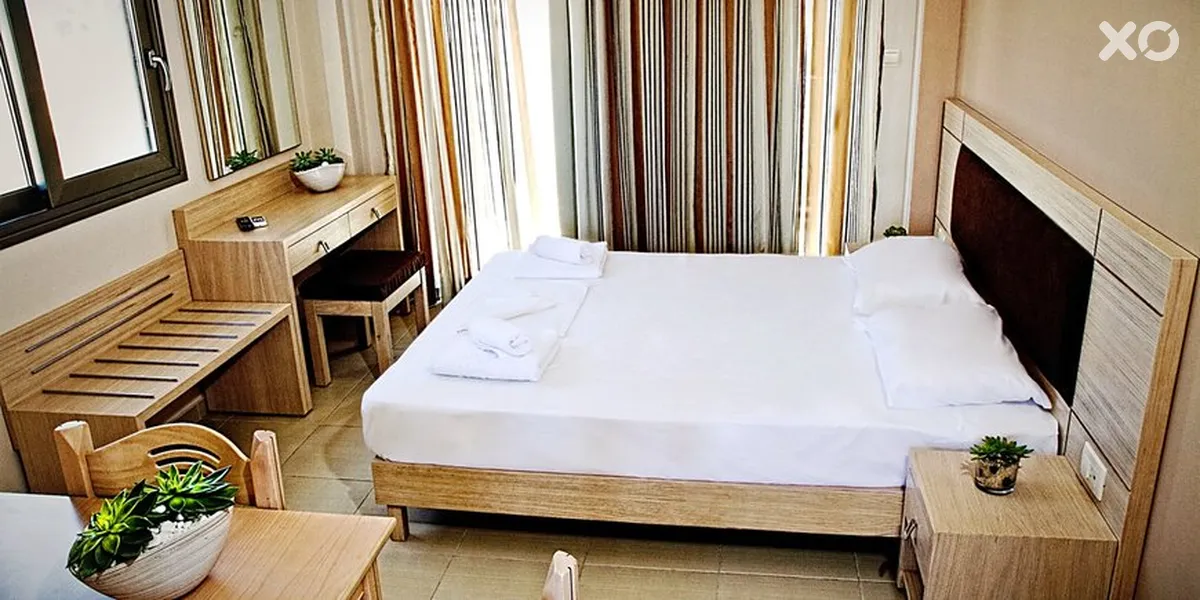 Crystal Bay Hotel