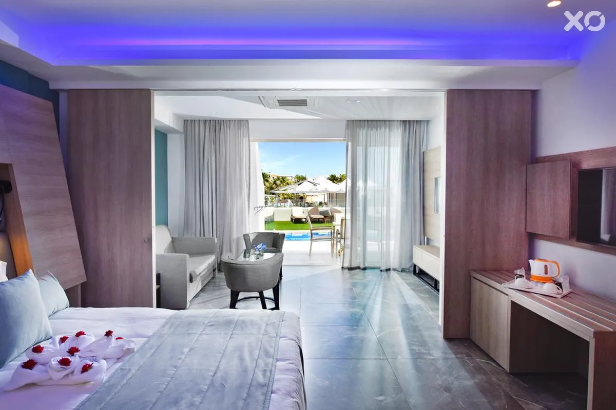 Pernera Beach Hotel