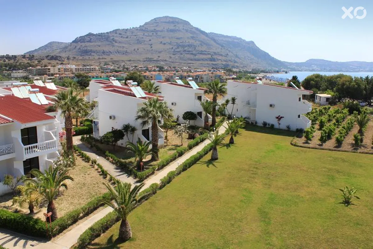 Kamari Beach Hotel