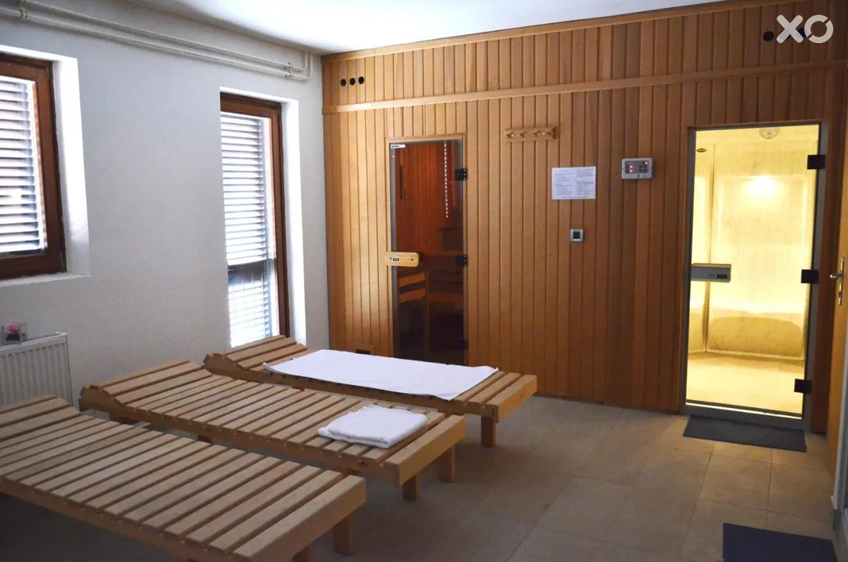 Flores Hotel