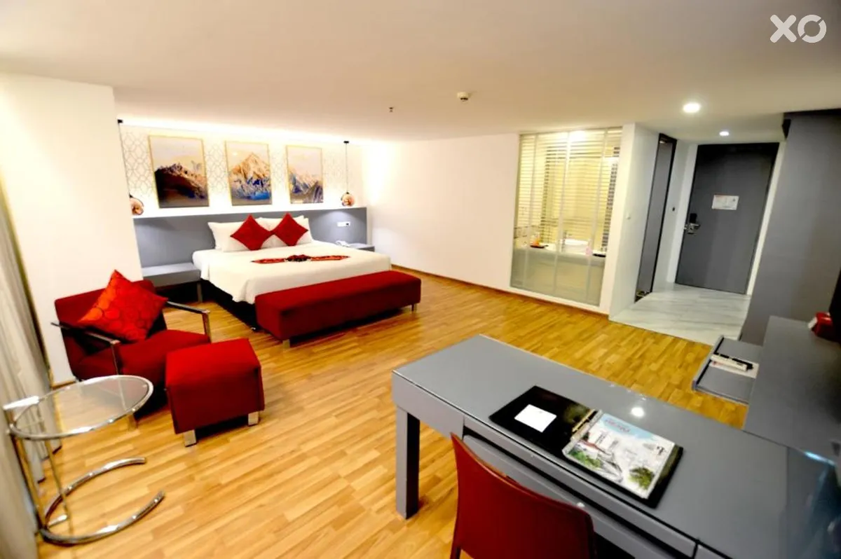 I Residence Silom Hotel