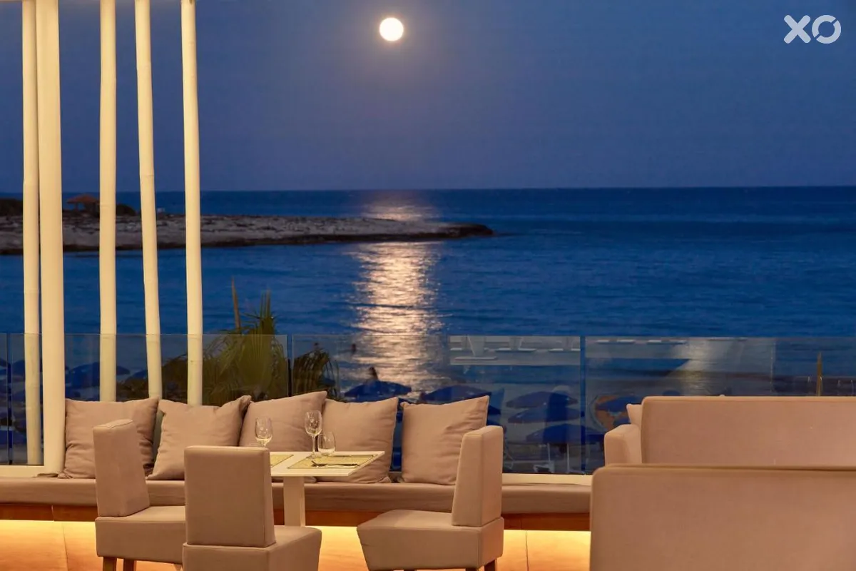 So White Club Resort