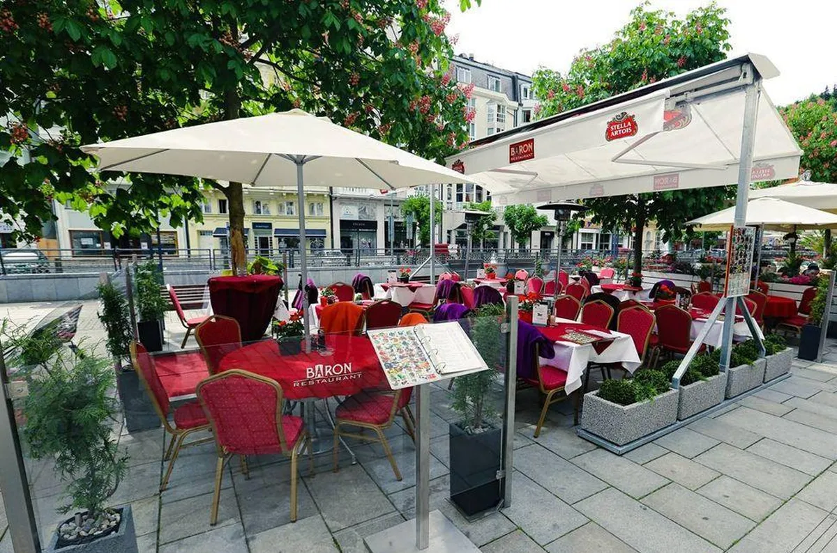 Beautiful Queen Hotel