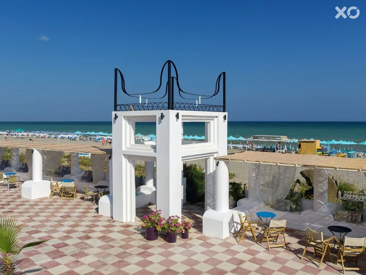 Golden Beach Hotel