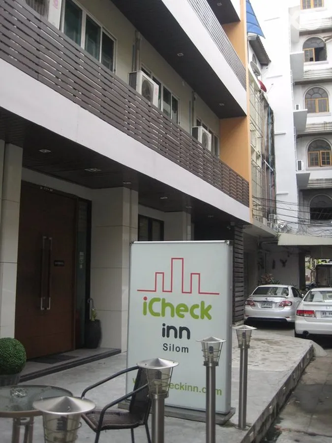 iCheck Inn Silom