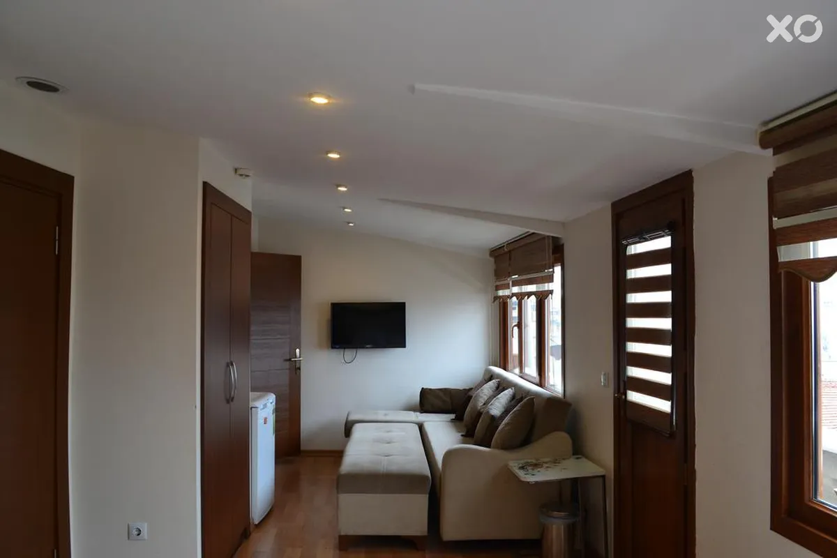 Seven Days Hotel