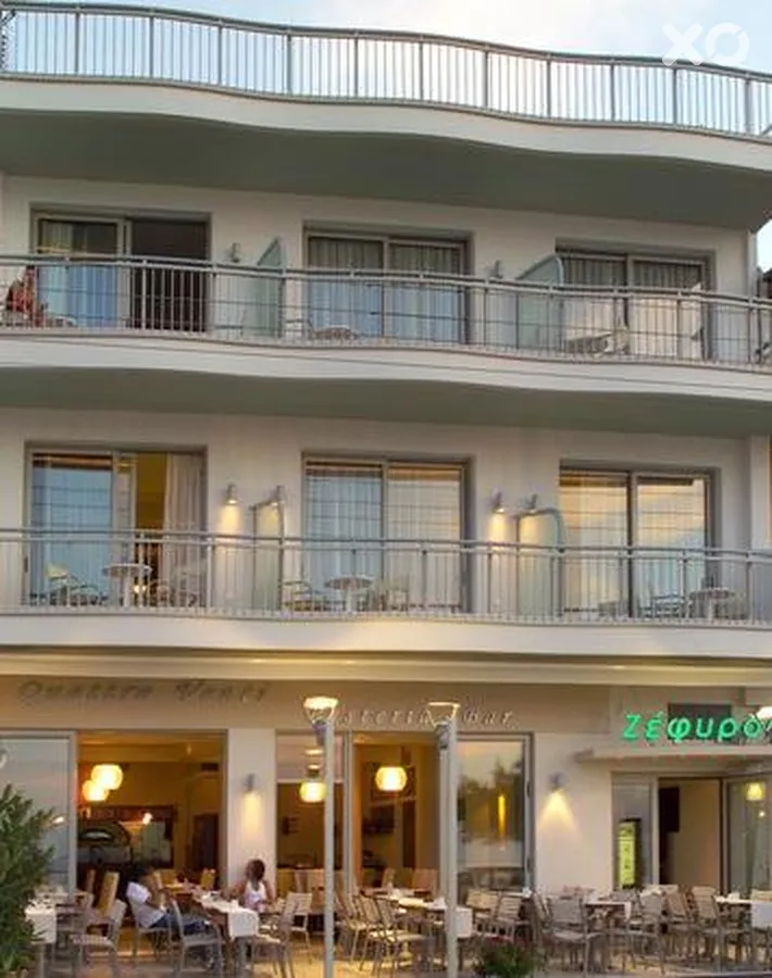 Zefyros Hotel