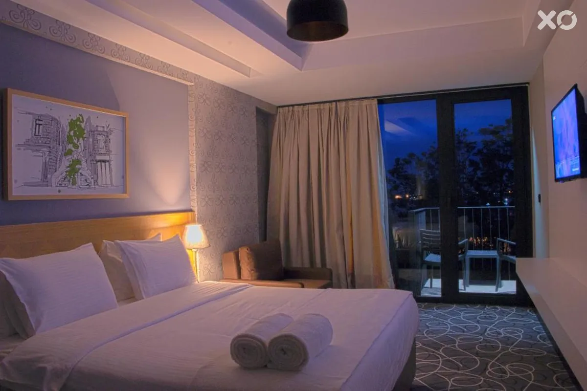 Four-G Hotel