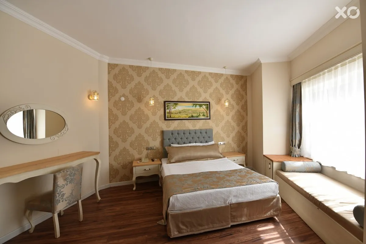 Nicholas Park Hotel