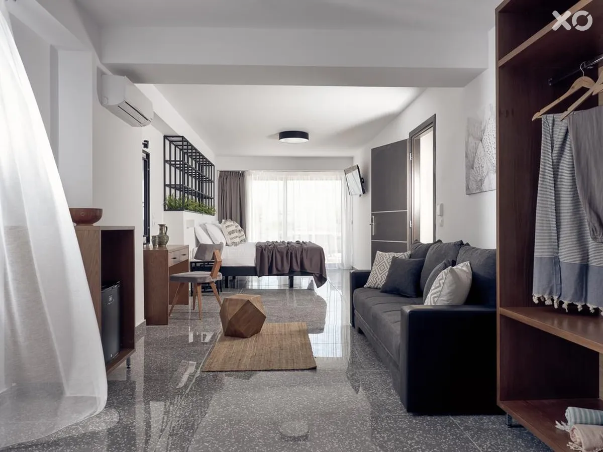 Letsos Hotel