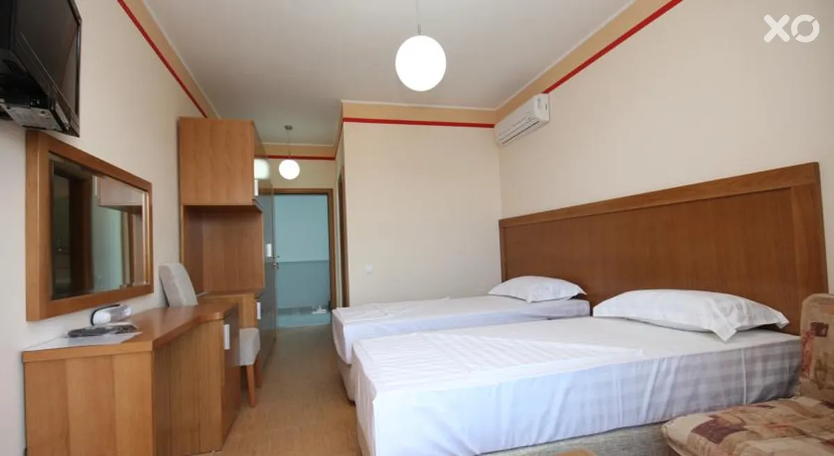 Deus Apartments