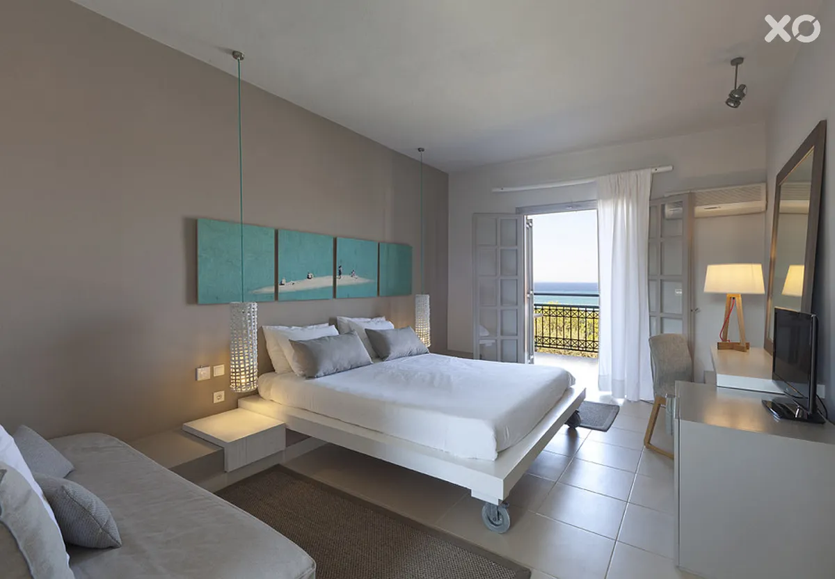 The Bay Hotel & Suites