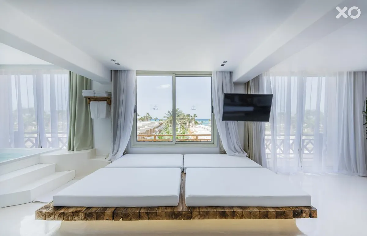 Meraki Resort
