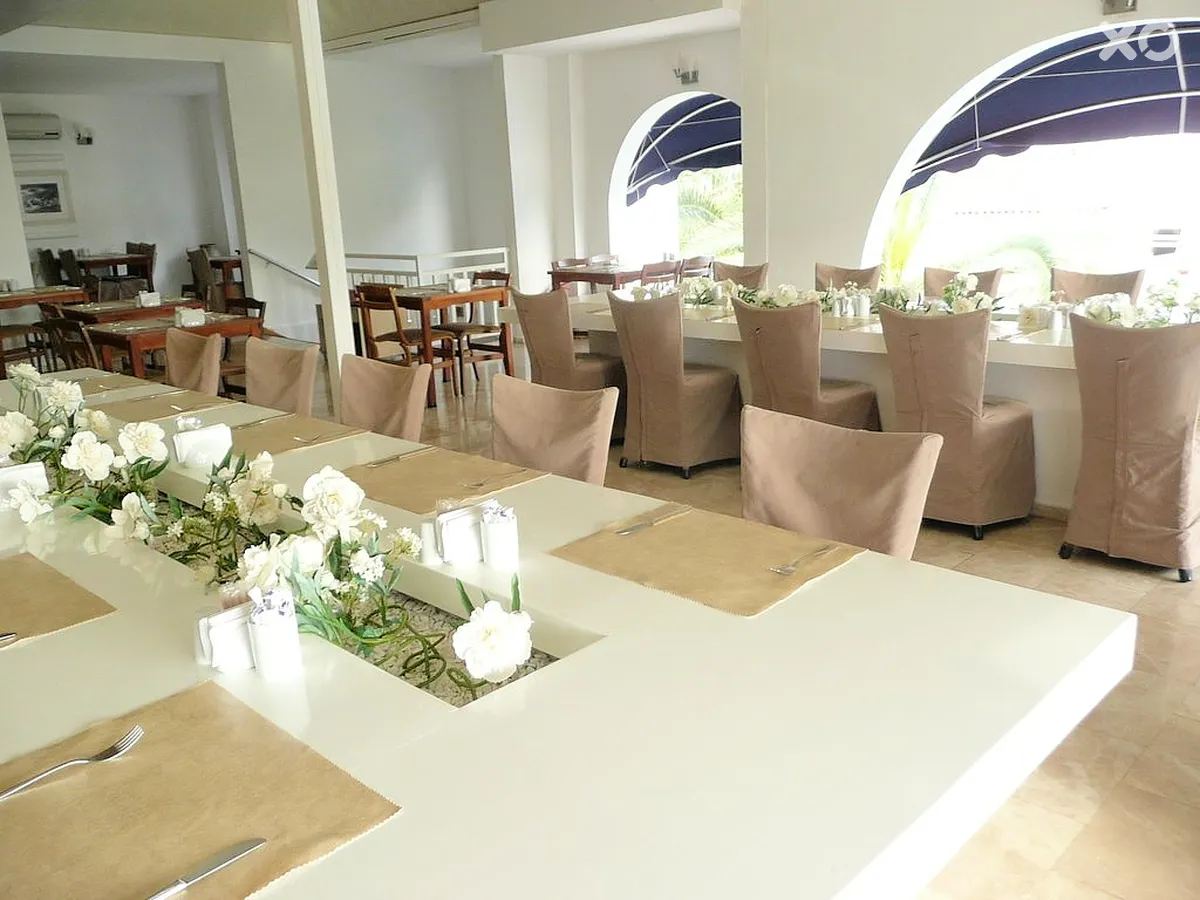 Casa Blanca Beach Hotel