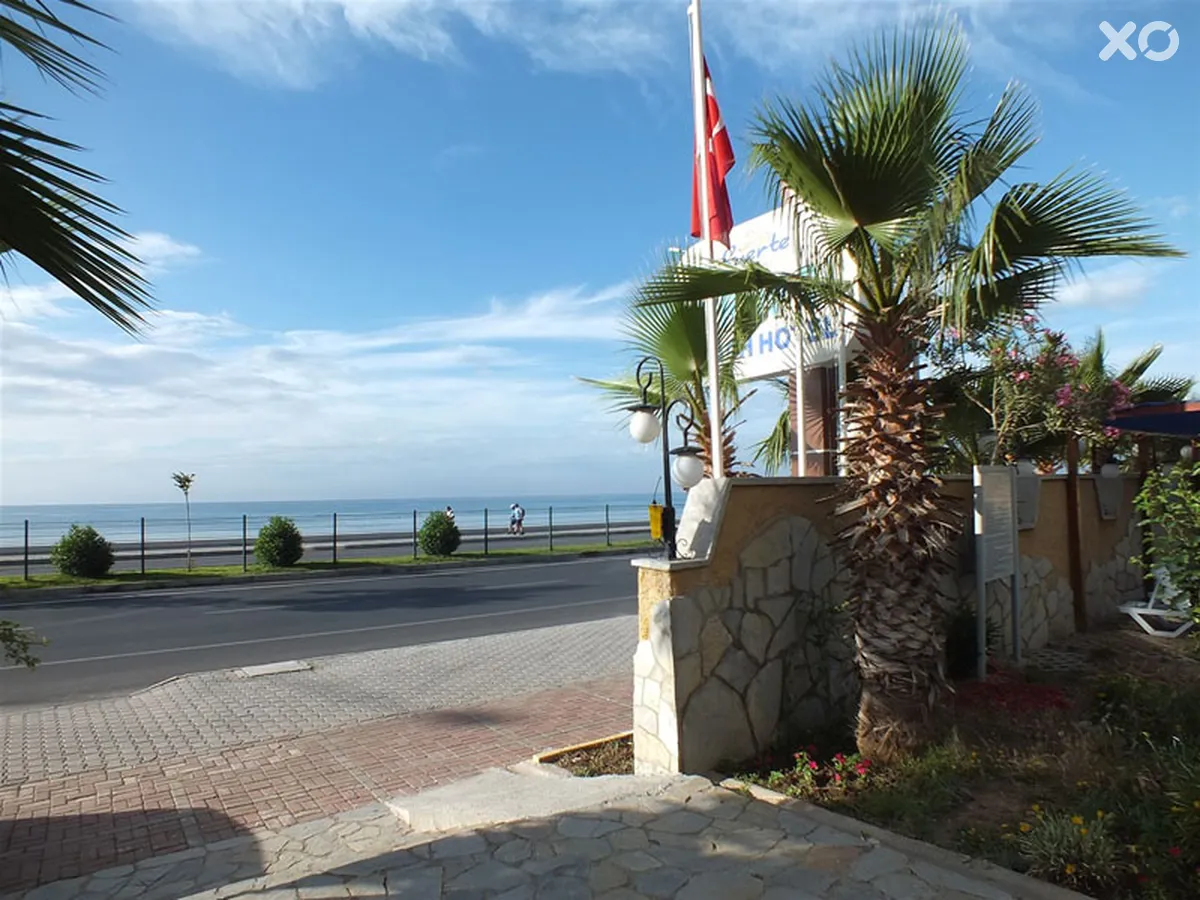 Acropol Beach Hotel