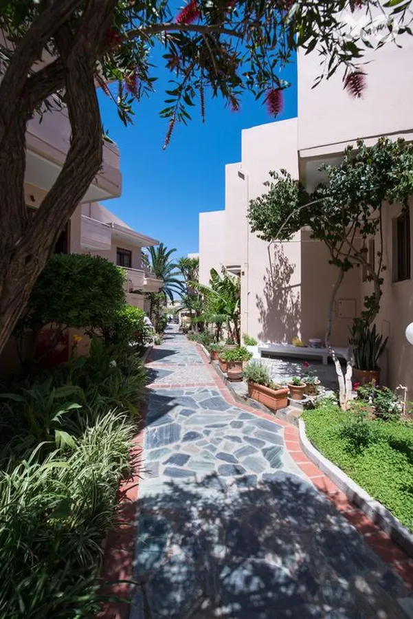 Oscar Suites & Village