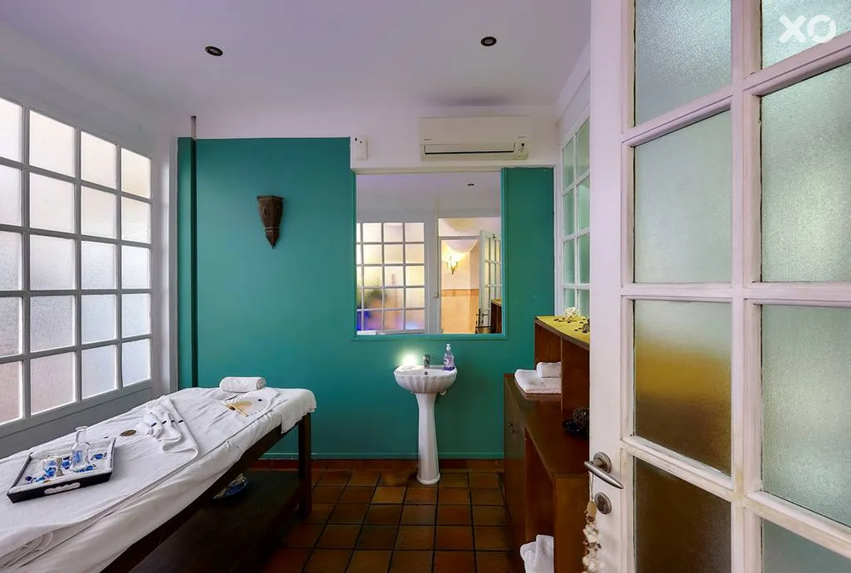 Alexander Beach Hotel & Village