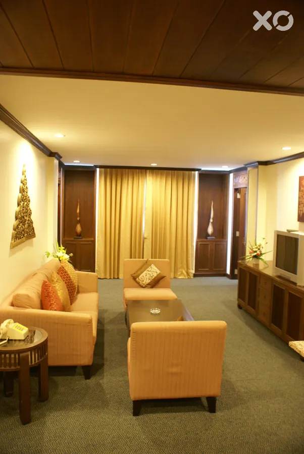 Royal Palace Hotel