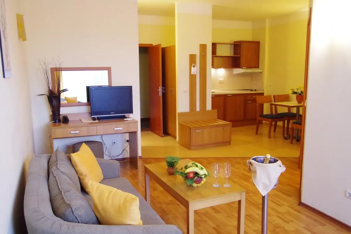 Joya Park Hotel