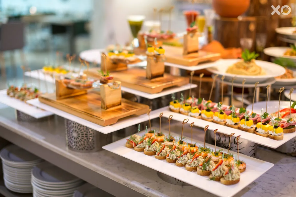 Acanthus Cennet Barut Collection