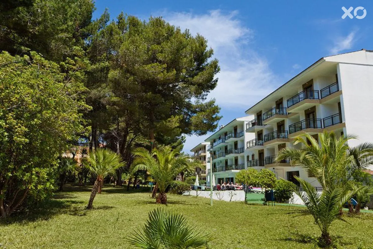 Guya Wave Hotel