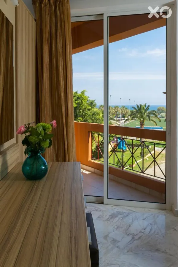 Elotia Hotel
