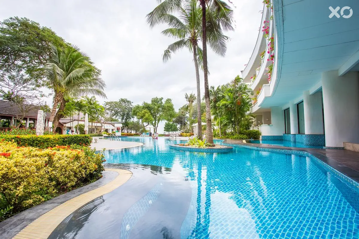Novotel Rayong Rim Pae Resort Hotel