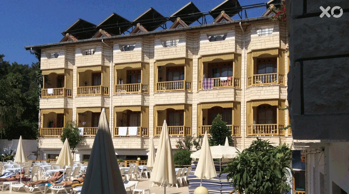Mr. Crane Hotel