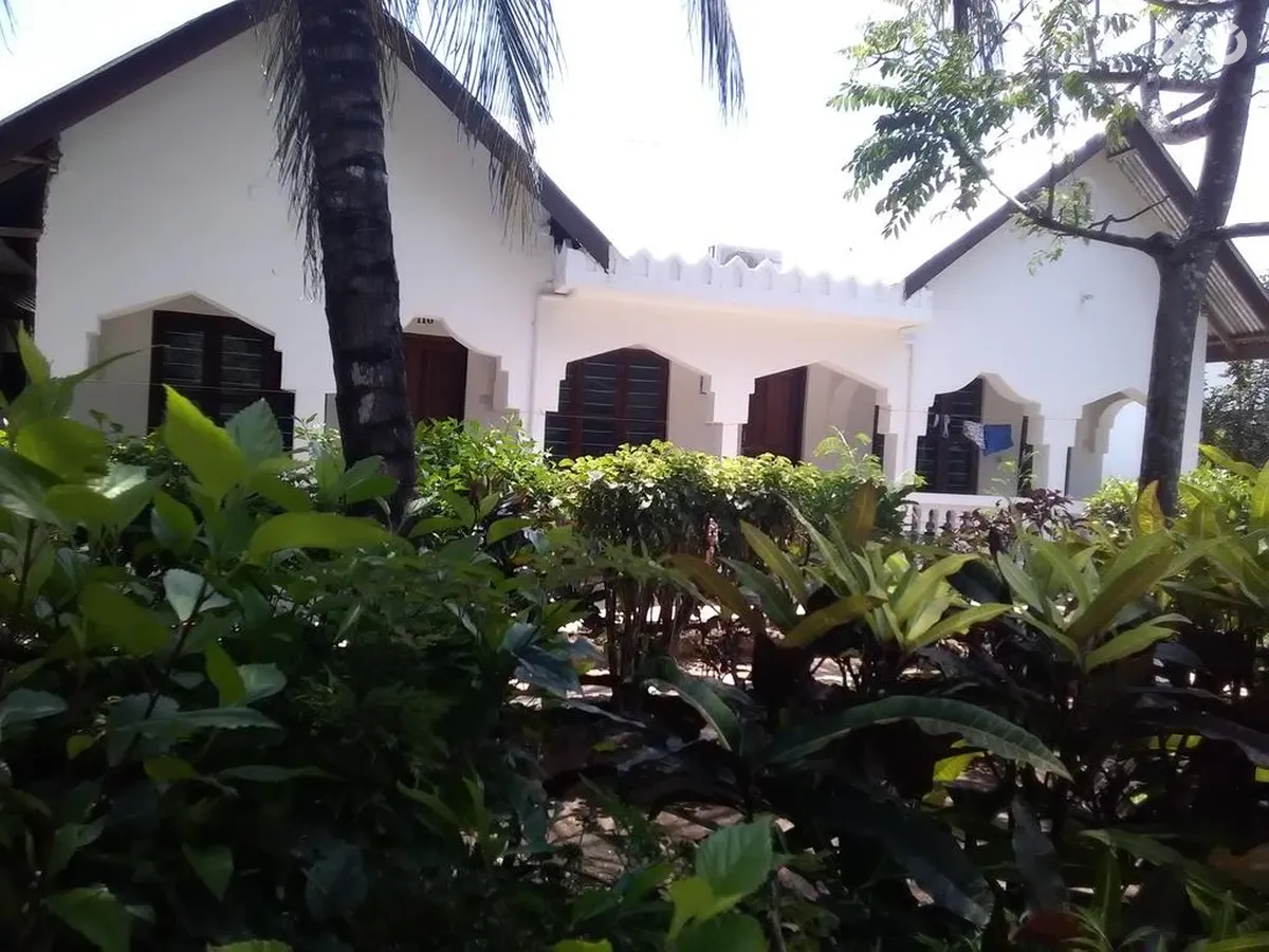 Kihori Beach Bungalows