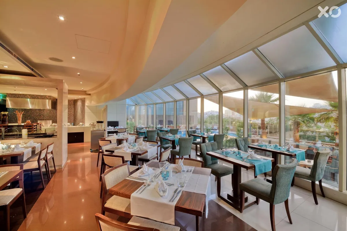Majestic City Retreat Hotel
