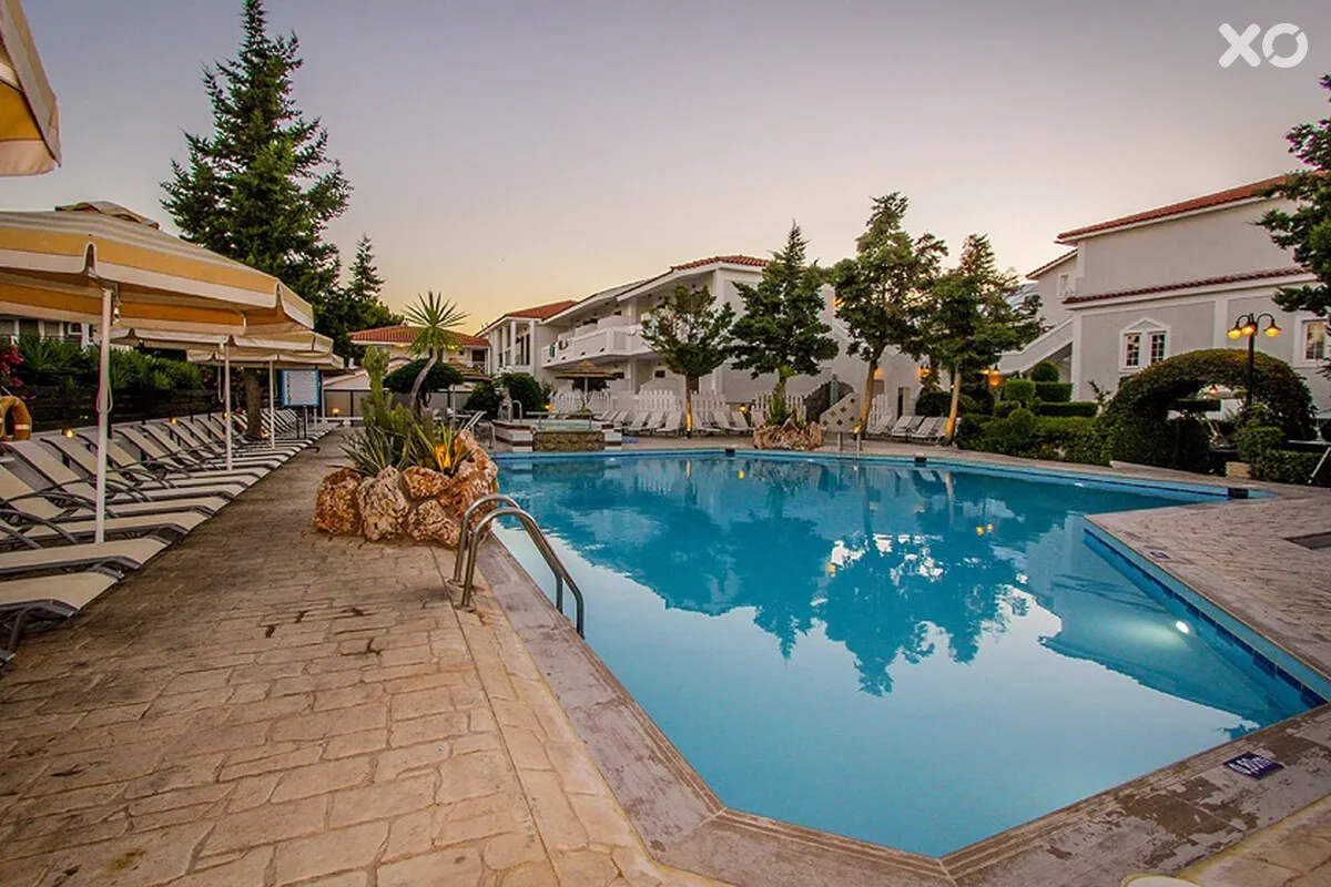 Louros Beach Hotel & Spa