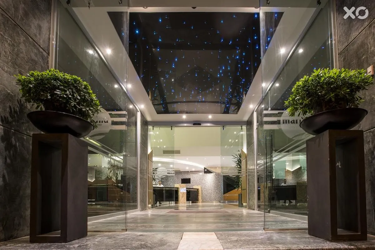 Marina Hotel & Suites